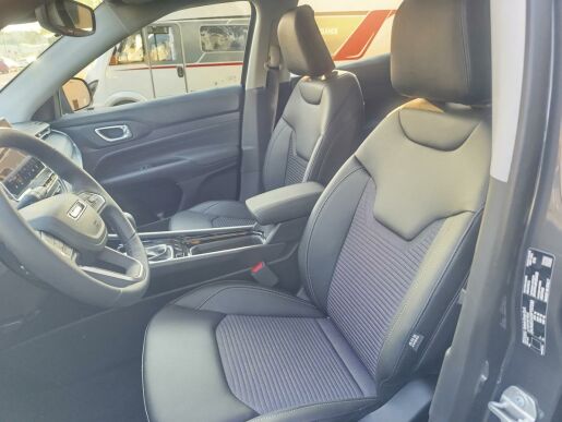 Jeep Compass Altitude 1,5 Turbo e-Hybrid
