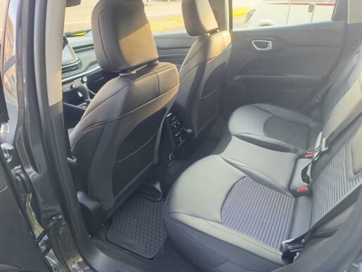 Jeep Compass Altitude 1,5 Turbo e-Hybrid
