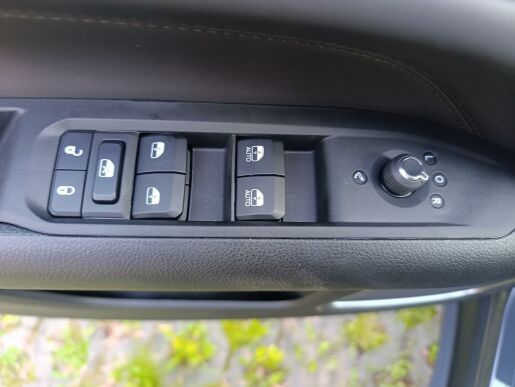 Jeep Compass Altitude 1,5 Turbo e-Hybrid