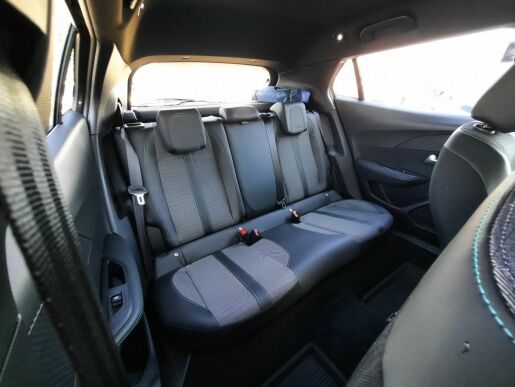 Peugeot 2008 ALLURE PACK 1.2 PT 130k M6