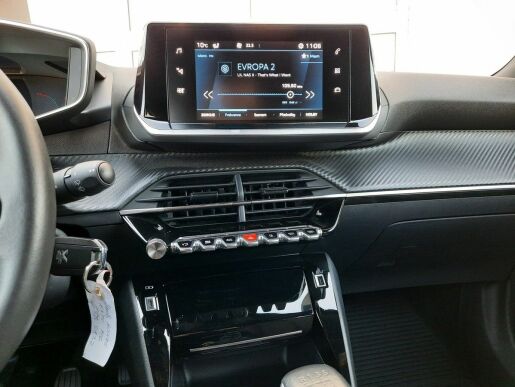 Peugeot 2008 ALLURE PACK 1.2 PT 130k M6