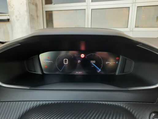 Peugeot 2008 ALLURE 1,2 PT 130k EAT8