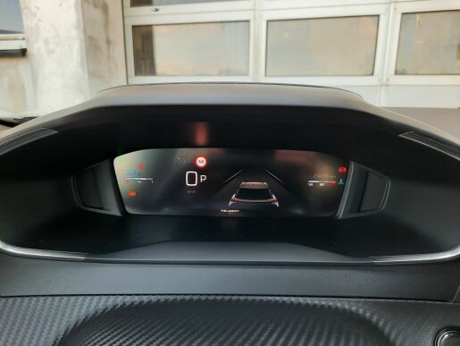 Peugeot 2008 ALLURE 1,2 PT 130k EAT8