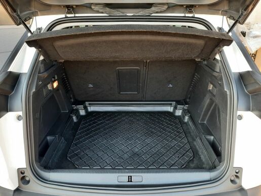 Peugeot 3008 ALLURE 1,5 BHDI 130k M6