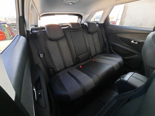 Peugeot 3008 ALLURE 1,5 BHDI 130k M6