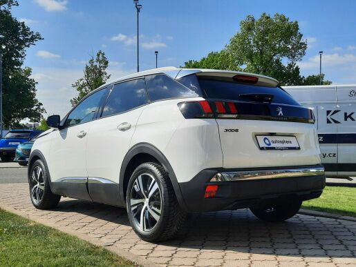 Peugeot 3008 ALLURE 1,5 BHDI 130k M6