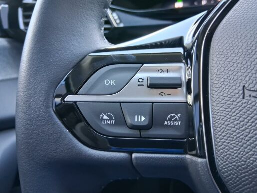 Peugeot 308 ALLURE 1.2 PT 96 kW