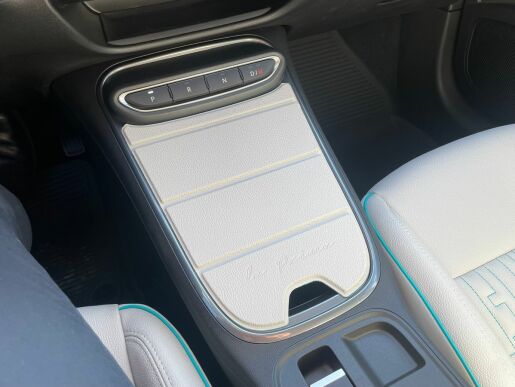 Fiat 600 La Prima  Turbo Hybrid 136k