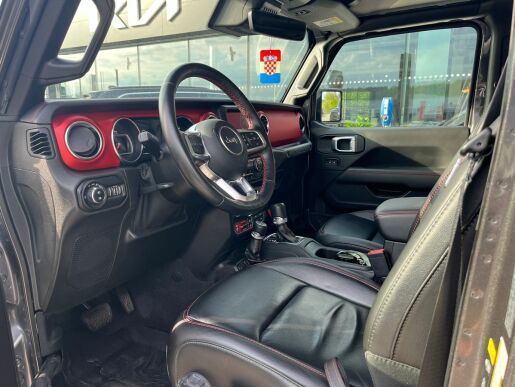 Jeep Wrangler 2.0T Unlimited Rubicon Auto