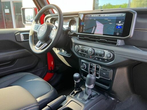 Jeep Wrangler Unlimited T 272k Sahara