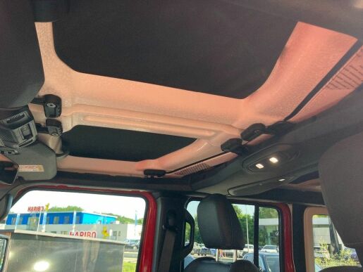 Jeep Wrangler Unlimited T 272k Sahara