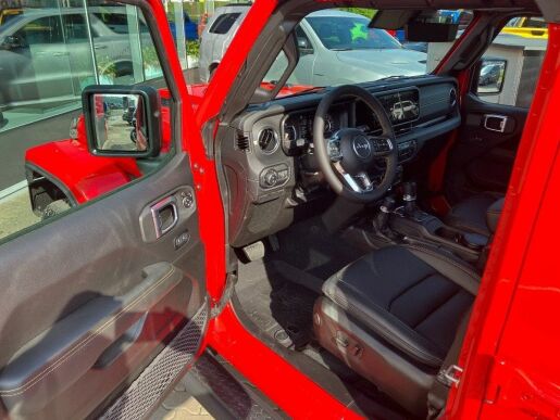 Jeep Wrangler Unlimited T 272k Sahara