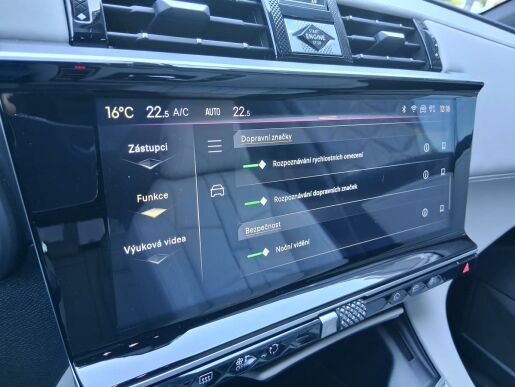 DS Automobiles DS7 Crossback OPERA 1.6 E-Tense 4x4 221 kW