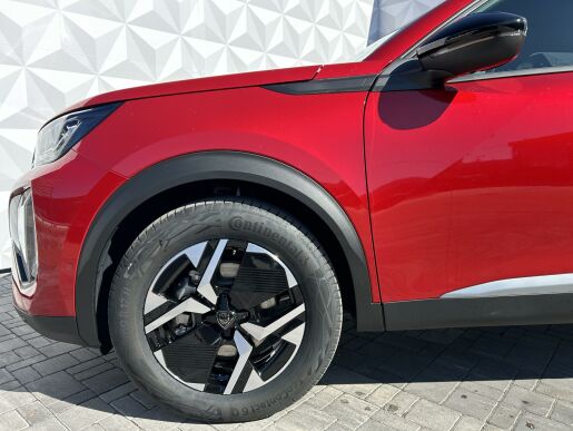 Peugeot 2008 ALLURE Hybrid 136 e-DCS6