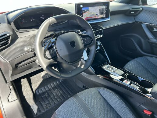 Peugeot 2008 ALLURE Hybrid 136 e-DCS6