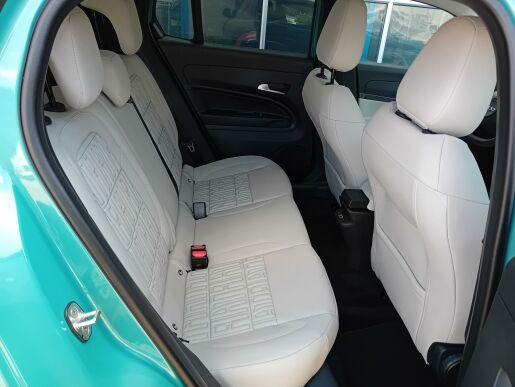 Fiat 600e 54kWh 156k La Prima /IHNED/