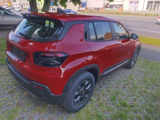 Jeep Avenger Longitude 1,2 Turbo 6 st.man.