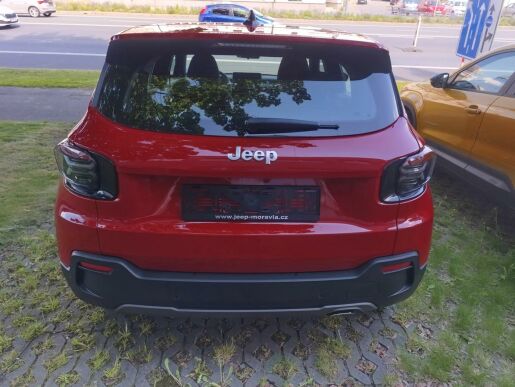 Jeep Avenger Longitude 1,2 Turbo 6 st.man.