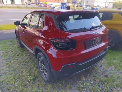Jeep Avenger Longitude 1,2 Turbo 6 st.man.