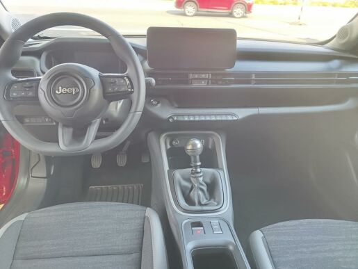 Jeep Avenger Longitude 1,2 Turbo 6 st.man.