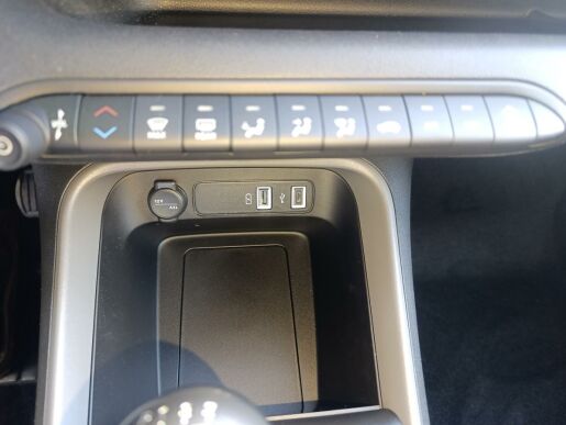 Jeep Avenger Longitude 1,2 Turbo 6 st.man.