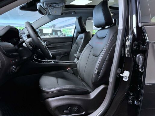 Jeep Compass 1.3T 240k AT 4xe eAWD PHEV Tra