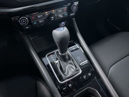 Jeep Compass 1.3T 240k AT 4xe eAWD PHEV Tra