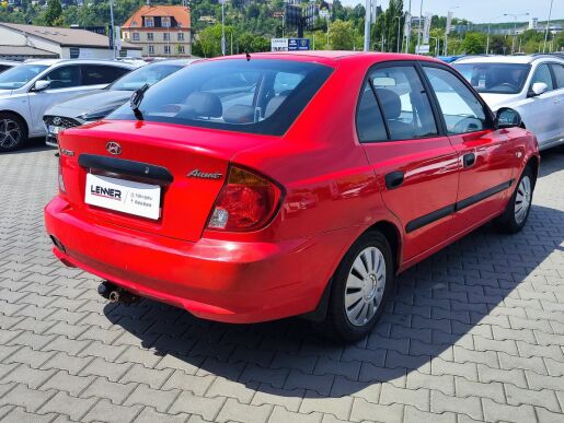Hyundai Accent 1.5 i/63kW