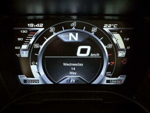 Alfa Romeo 4C 1,8 16V TBI TCT 240k LAUNCH ED
