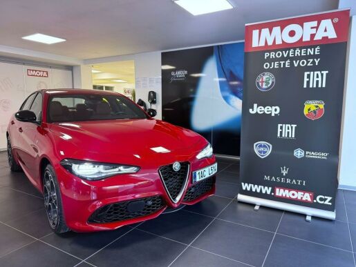 Alfa Romeo Giulia 2.0T 280k AT8 ZF Q4 4x4 TI, re