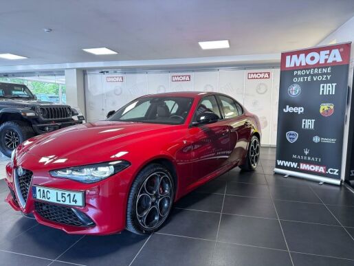 Alfa Romeo Giulia 2.0T 280k AT8 ZF Q4 4x4 TI, re