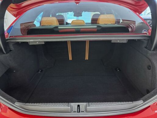 Alfa Romeo Giulia 2.0T 280k AT8 ZF Q4 4x4 TI, re