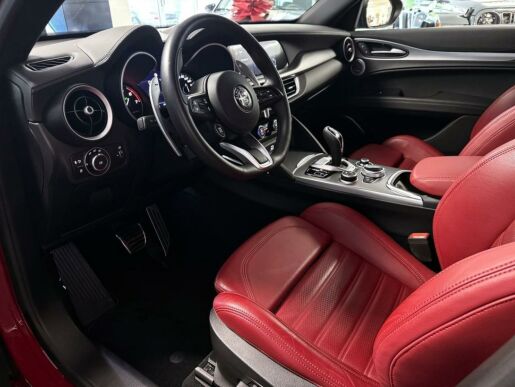 Alfa Romeo Stelvio 2.0T 280k AT8 ZF Q4 4x4 Veloce