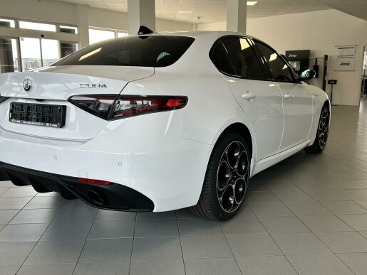 Alfa Romeo Giulia 2.0i 280k AWD Veloce