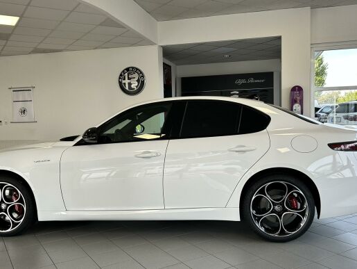 Alfa Romeo Giulia 2.0i 280k AWD Veloce