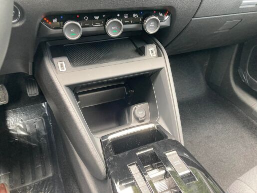 Citroën C4 1.2 PureTech 130 S&S EAT8 SHINE      
