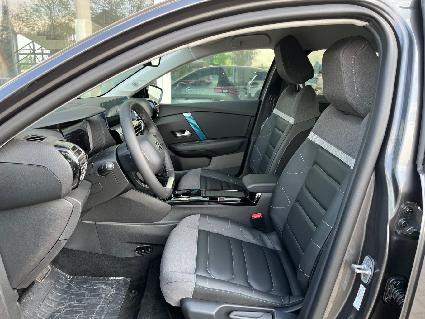 Foto vozidla Citroën ë-C4 X 6