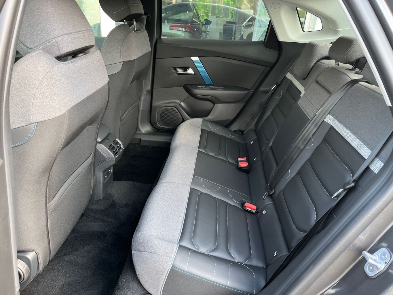 Foto vozidla Citroën ë-C4 X 7