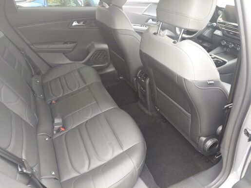 Citroën C5 X SHINE 1.6 PureTech 180 S&S EAT8                                            