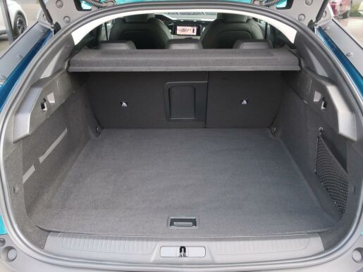 Peugeot 408 e-ALLURE PACK HYBRID 225 EAT8