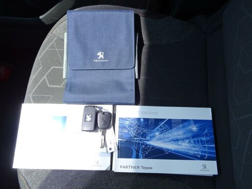 Peugeot Partner Tepee ACTIVE 1,2 PureTech 110k MAN6