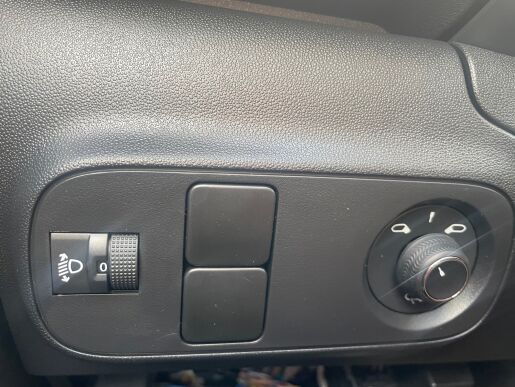 Citroën C3 1.2 PureTech SHINE EAT6