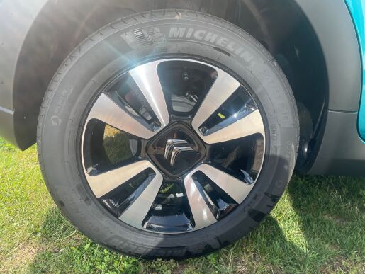Citroën C3 1.2 PureTech SHINE EAT6