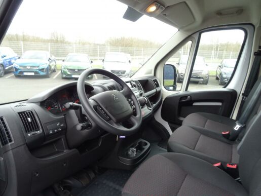 Peugeot Boxer Furgon L3H2 BHDi 165k MAN6