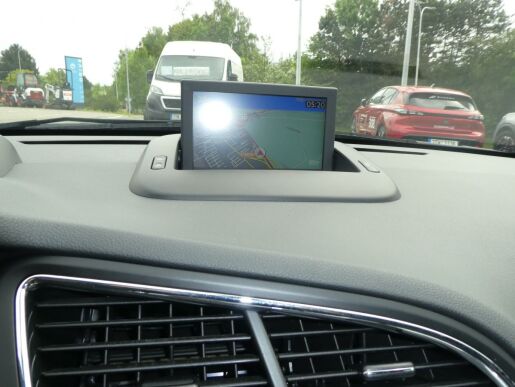 Peugeot 5008 Allure 1.6 BlueHDi 115k MAN6