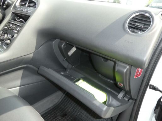 Peugeot 5008 Allure 1.6 BlueHDi 115k MAN6