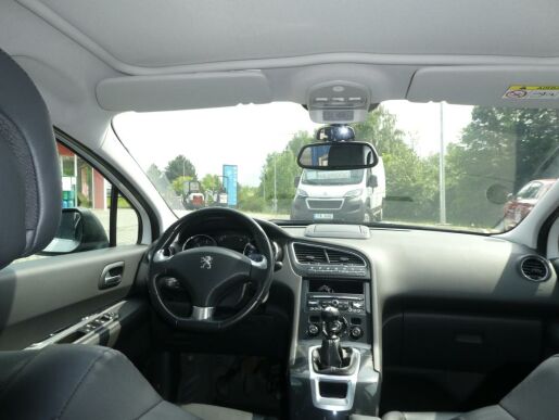 Peugeot 5008 Allure 1.6 BlueHDi 115k MAN6