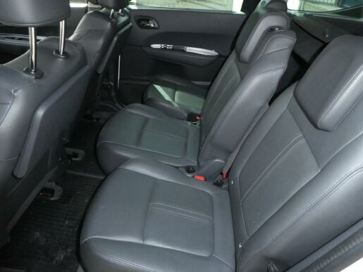 Peugeot 5008 Allure 1.6 BlueHDi 115k MAN6