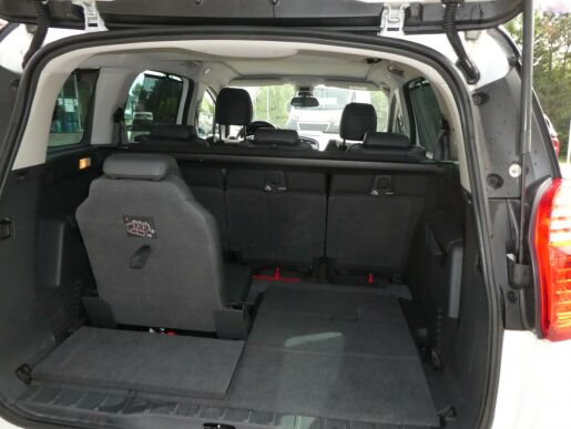 Peugeot 5008 Allure 1.6 BlueHDi 115k MAN6