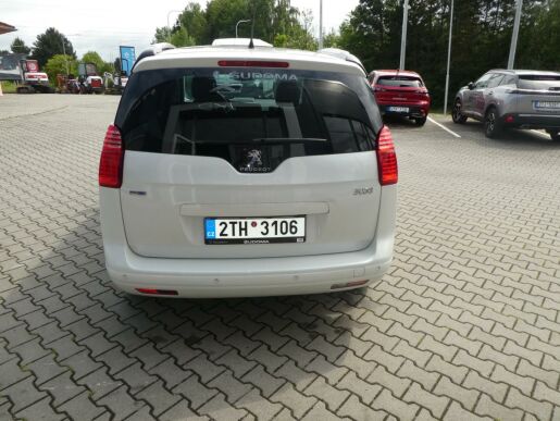 Peugeot 5008 Allure 1.6 BlueHDi 115k MAN6